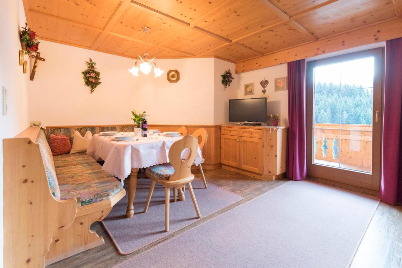 Haus Dorferstuck Apartment Alpbach Bagian luar foto