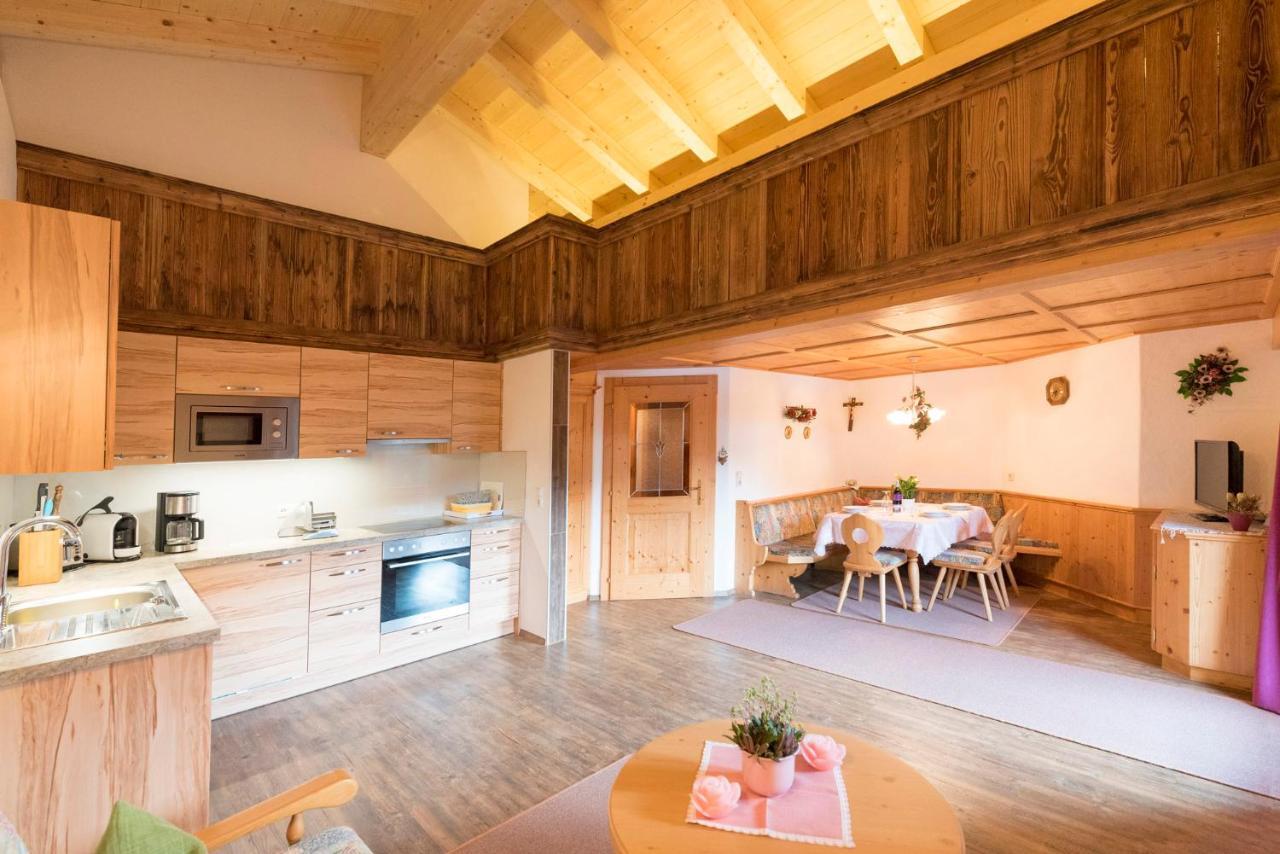 Haus Dorferstuck Apartment Alpbach Bagian luar foto